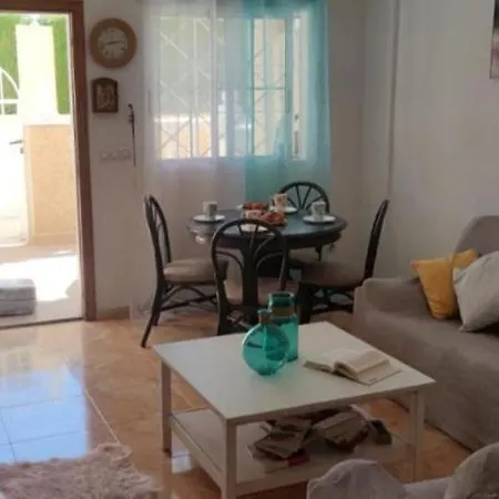 Gardens And Pool Apt * Τορεβιέχα